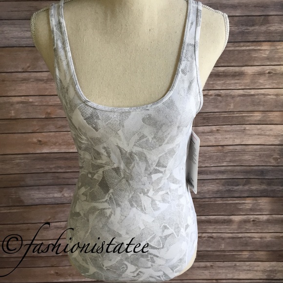 NWT LULULEMON ARISE BODYSUIT JASMINE WHITE MULTI - Picture 4 of 5